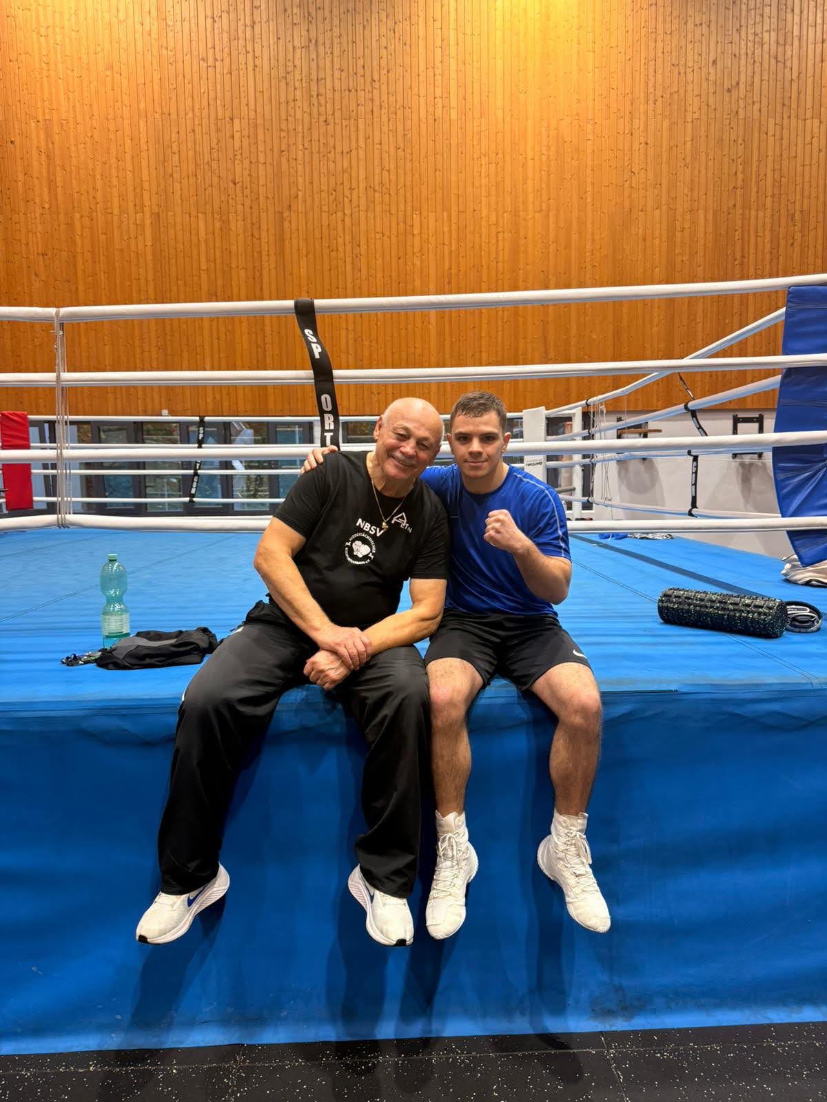 Landestrainer Valentin Silagih und Leart Murati